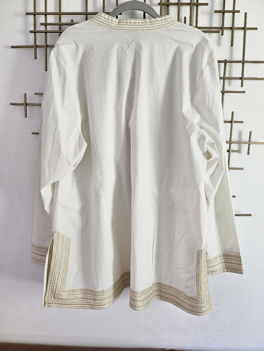 22/24- Lane Bryant- Tunic Top with Gold Embroidery - Picture 5 of 5